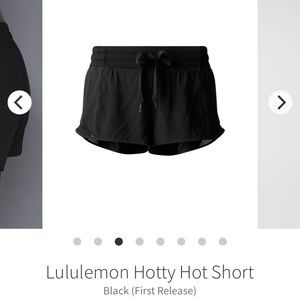 Lululemon hotty hot low-rise lined short 2.5”